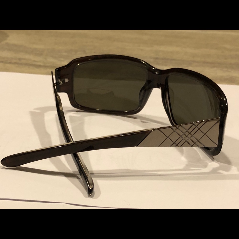 Used Burberry Sunglasses: Classic Burberry Check